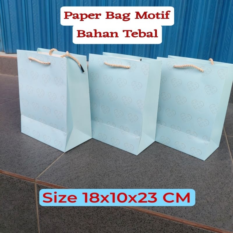 

PAPER BAG MOTIF SIZE 18x10x23 CM/ BLUE ( 1 PACK/12 PCS )