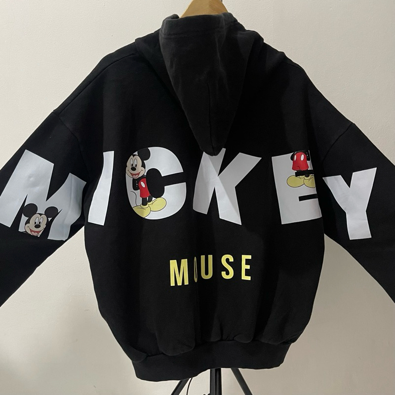 AwesomeApparel/second/preloved/branded/murah/premium/jacket/hodie/sweater/crewneck/hodiekorea