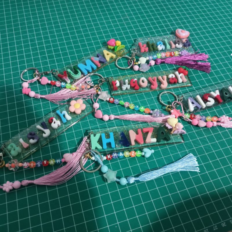 ganci custom nama resin kecil
