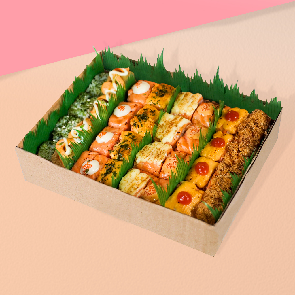 

Sushi Salmon Party Platter (32 Pcs) - Sushi Mate - Halal