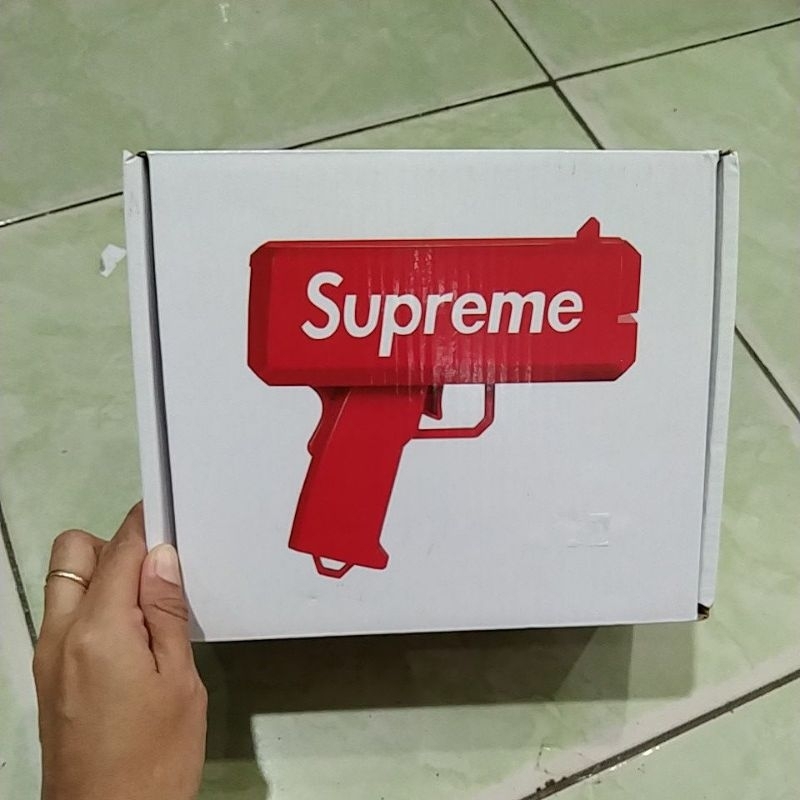 Mainan Supreme otomatis