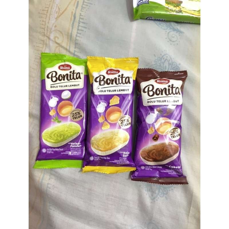 

bolu Bonita Roma isi 12 bolu telur lembut