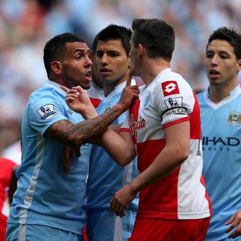 Orisinal Queens Park Rangers 2011-12 Third