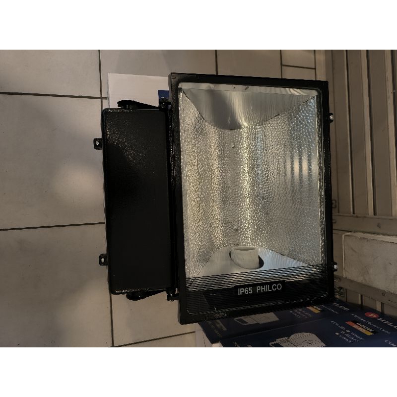 Kap lampu sorot philco  hpit 250w-400w E40  kosong