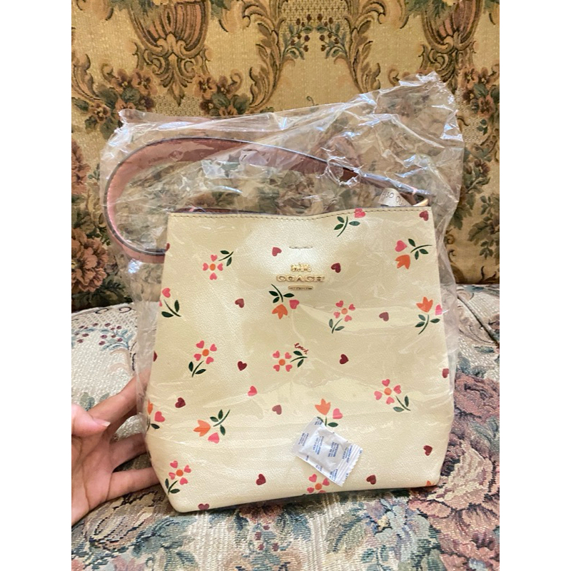 Preloved Coach Small Bucket Bag