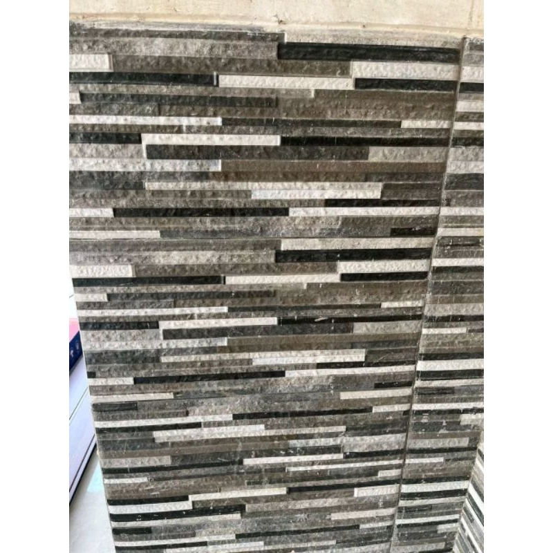 KERAMIK DINDING UKURAN 20X40 TEMBOK DEPAN RUMAH/TIANG
