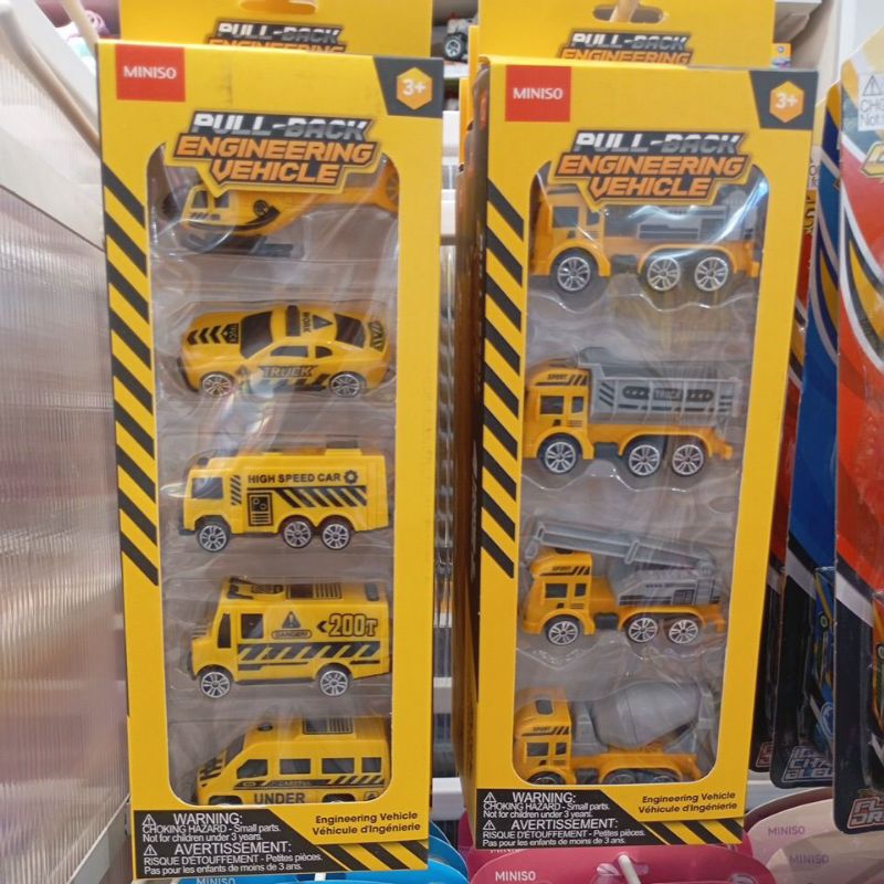 MAINAN MOBIL MOBILAN MINISO SET
