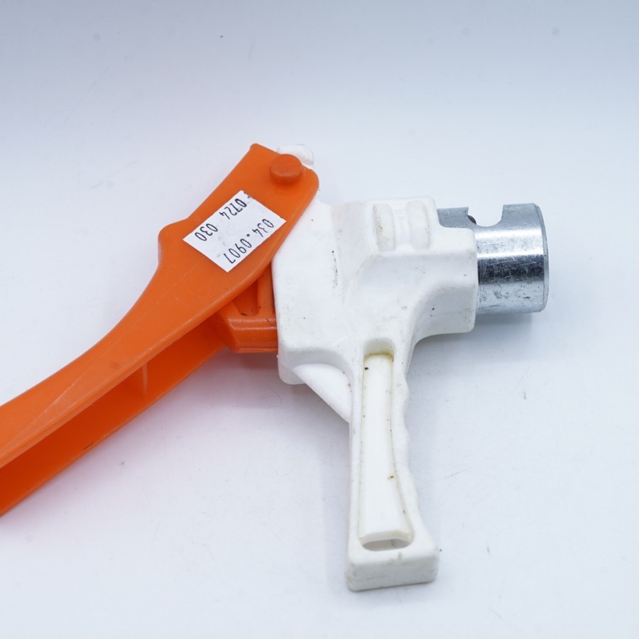 Puncher 25mm Drip Tape Hole Punch Pembuat Lubang Selang