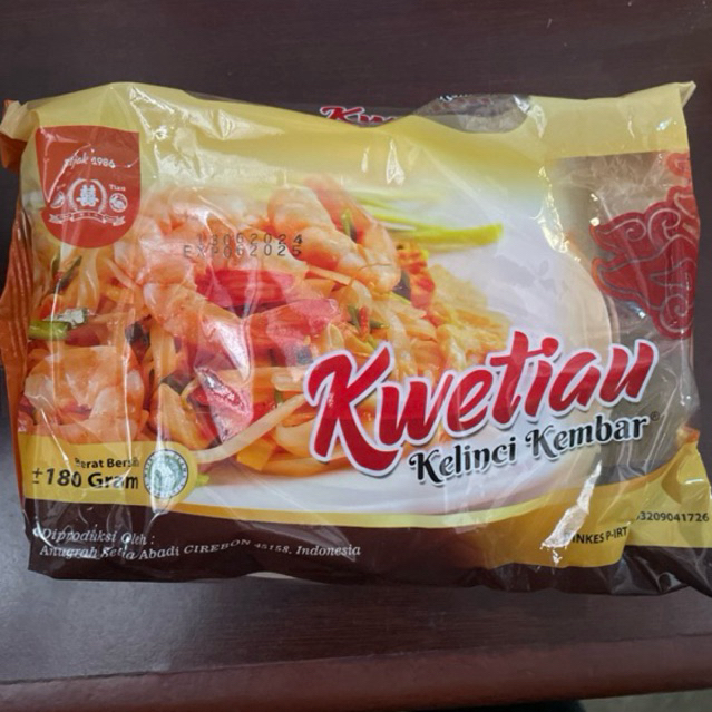 

KWETIAU KELINCI KEMBAR 180gram KUETIAU KUETIAW KWETIAUW