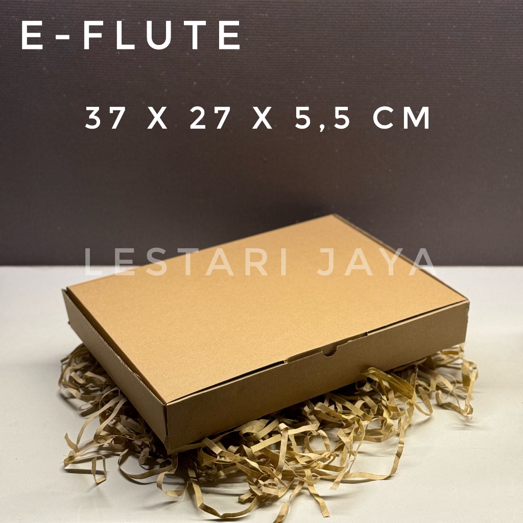 

Box Kardus E-Flute DieCut Coklat Untuk Packaging Olshop Sovenir Baju Kotak Kado Hampers Cake Kue 37x27x5,5 CM