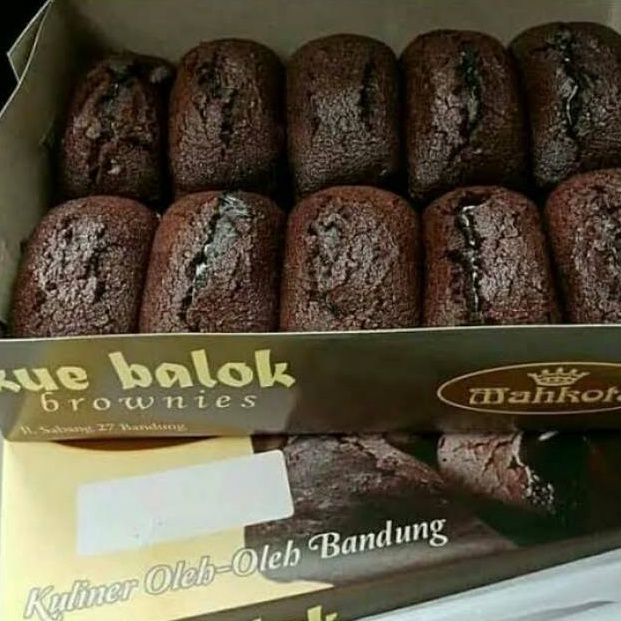 

Produk trendy Kue Balok Brownies Mahkota Bandung Coklat GreenteaCemilan Kue Balok Coklat Lumer Oleh Oleh Bandung Kue Balok Greentea