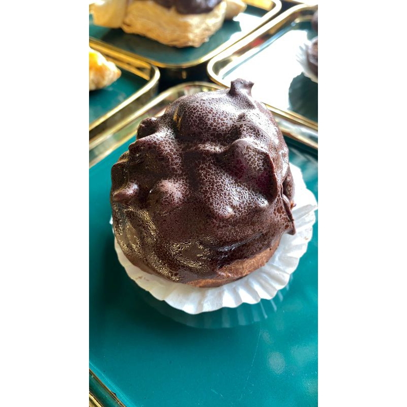 

Double Choco Puff