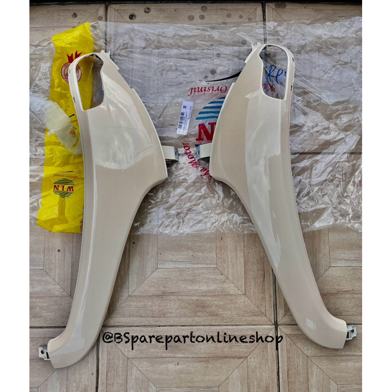 sayap tameng kap depan L/R kiri kanan motor scoopy fi k16 2013 2014 2015 2016 warna CREAM