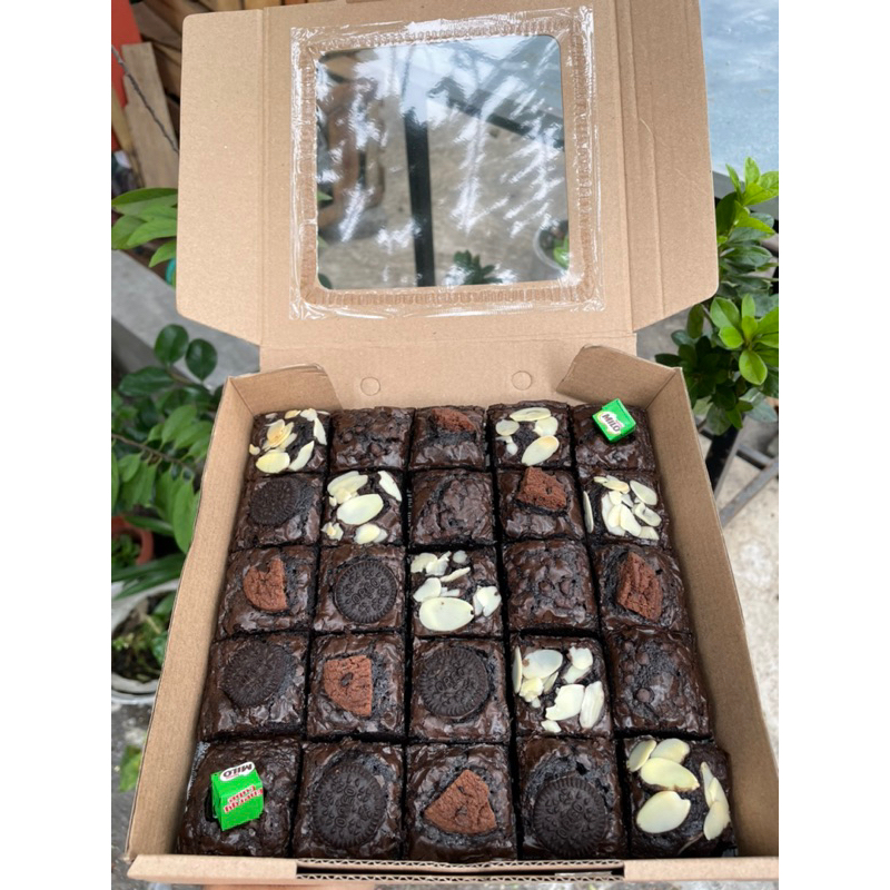 

Fudgy Brownies Biggy 20 x 20
