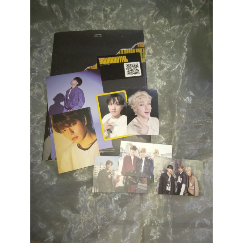 unsealed straykids album cle 2 yellow wood versi black with pc bangchan and changbin
