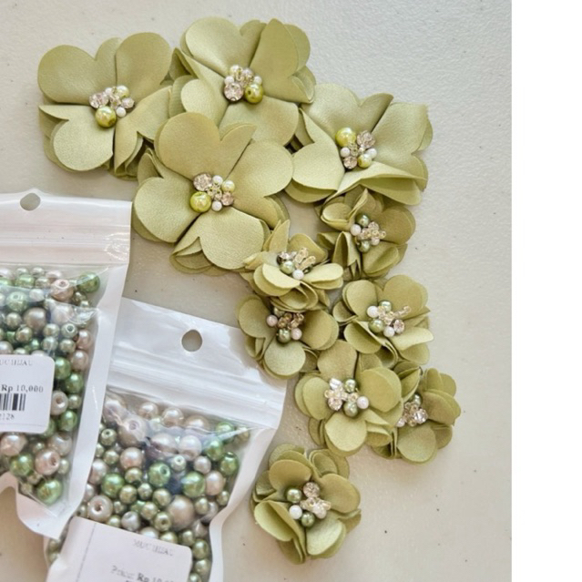 Bunga 3d / bunga rangkai / bunga payet ( hijau , olive , sage, army , hijau botol, lumut )