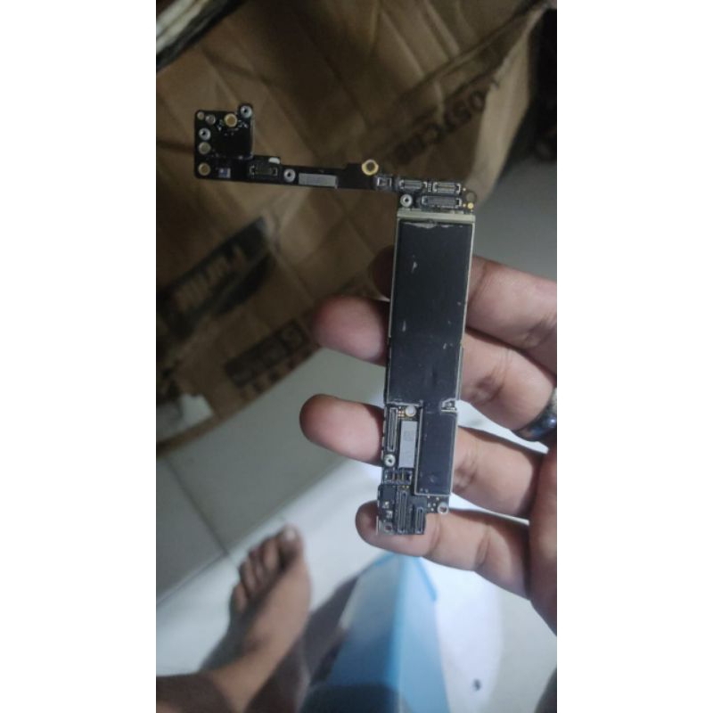 mesin iPhone iPhone 7 plus 32gb wifi only