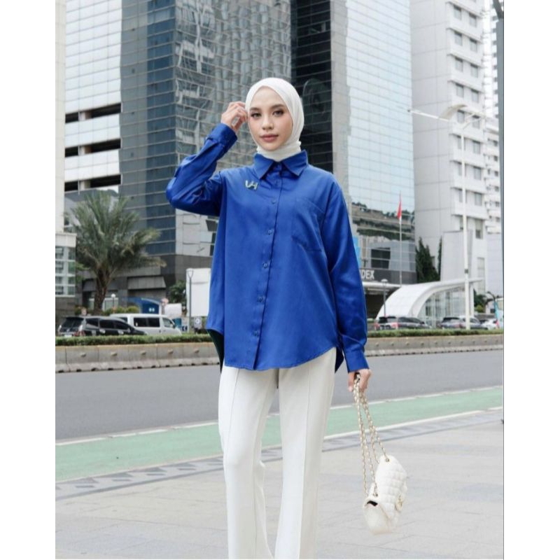 Preloved Vanilla Hijab Vibrant Shirt - Shocking Blue