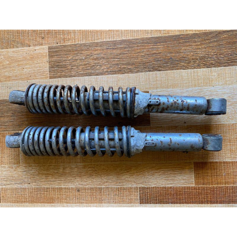 skok belakang gl100 platina original copotan