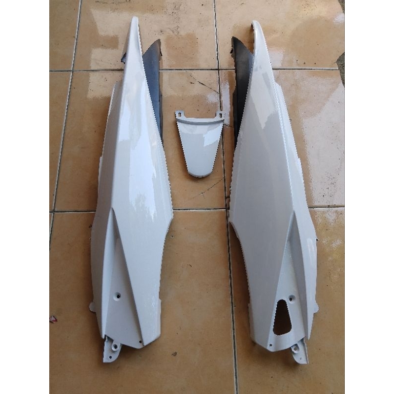 COVER BODY YAMAHA JUPITER MX LAMA MX OLD WARNA PUTIH