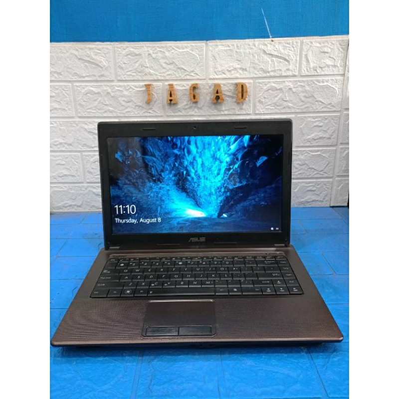 Laptop ASUS X44H, CORE i3-2348, RAM 4, SSD 128, HDD 320