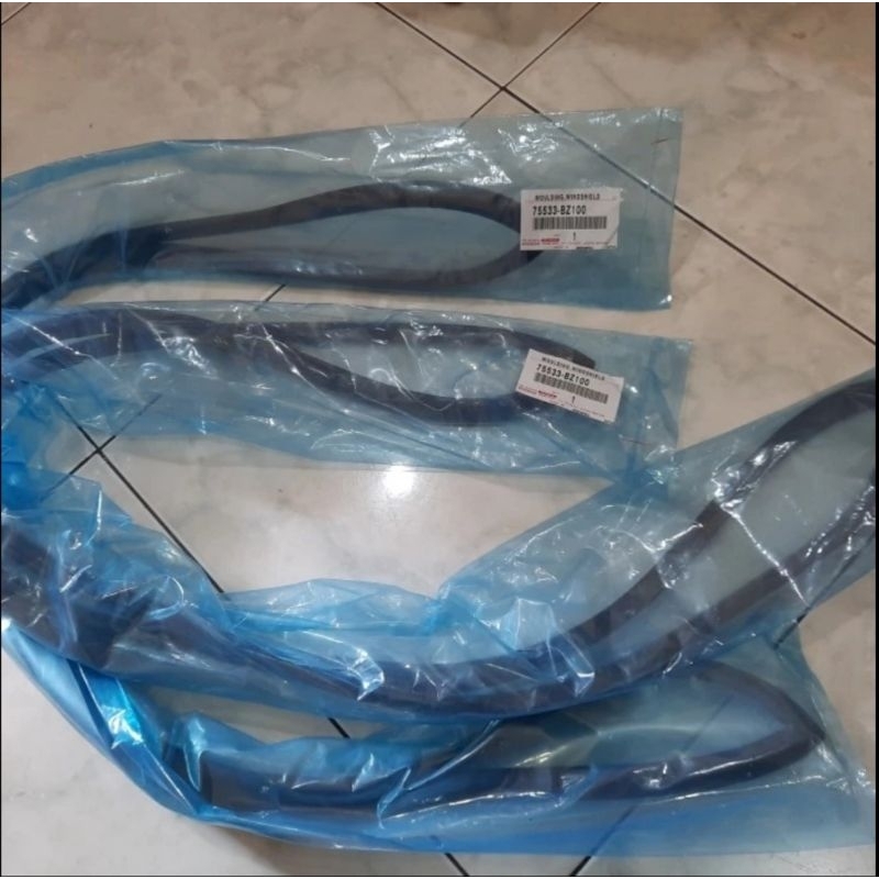 karet kaca depan avanza xenia 2012-2021 original 75533-bz100