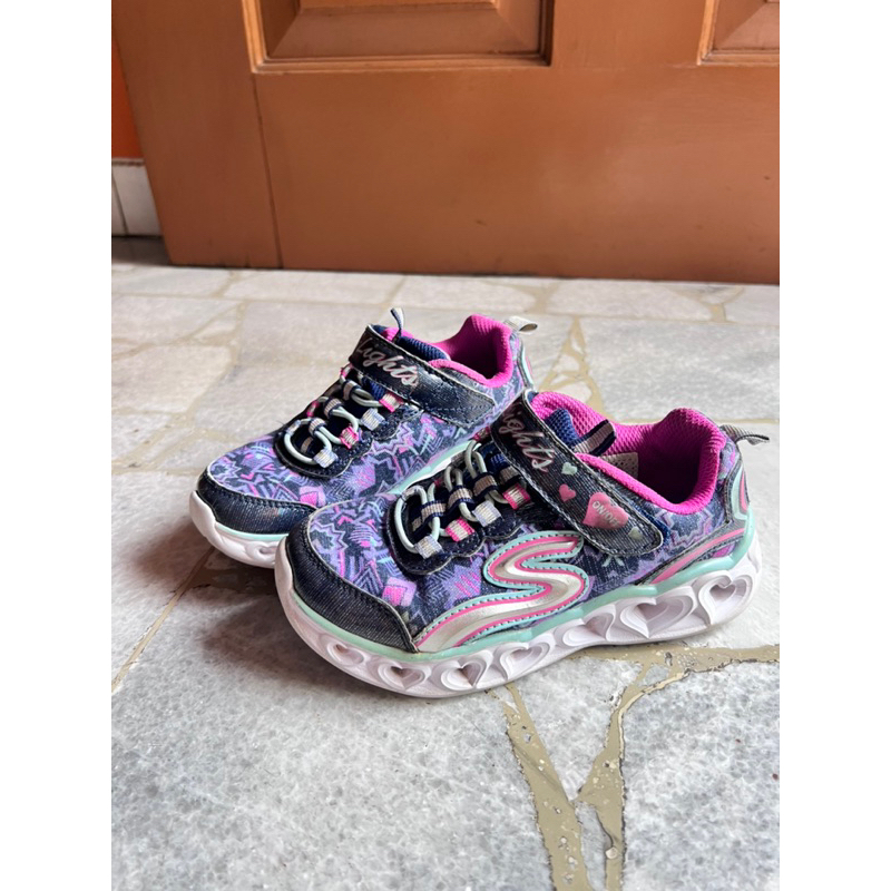 [PRELOVED] SEPATU SKECHERS ANAK PEREMPUAN. sepatu lampu anak ORIGINAL