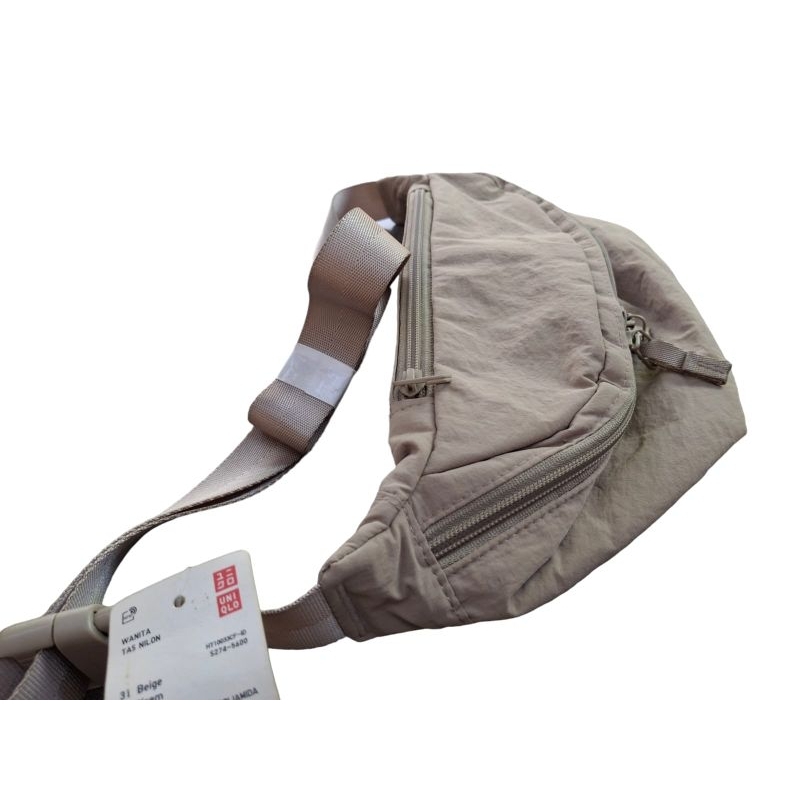 Tas Sling Bag Wanita merek Uniqlo 100% Original