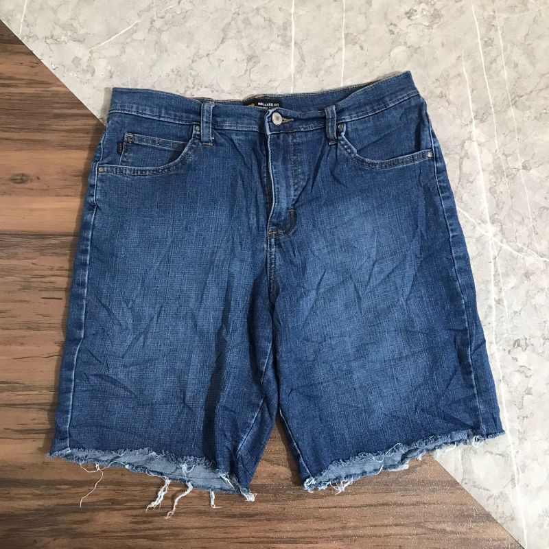 Celana pendek Lee size M second bekas preloved Branded