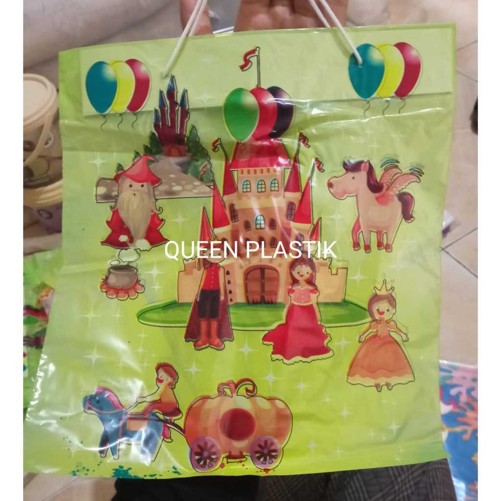 

Plastik Ulang Tahun Party Bag Tas/Tali Isi 10 Lembar