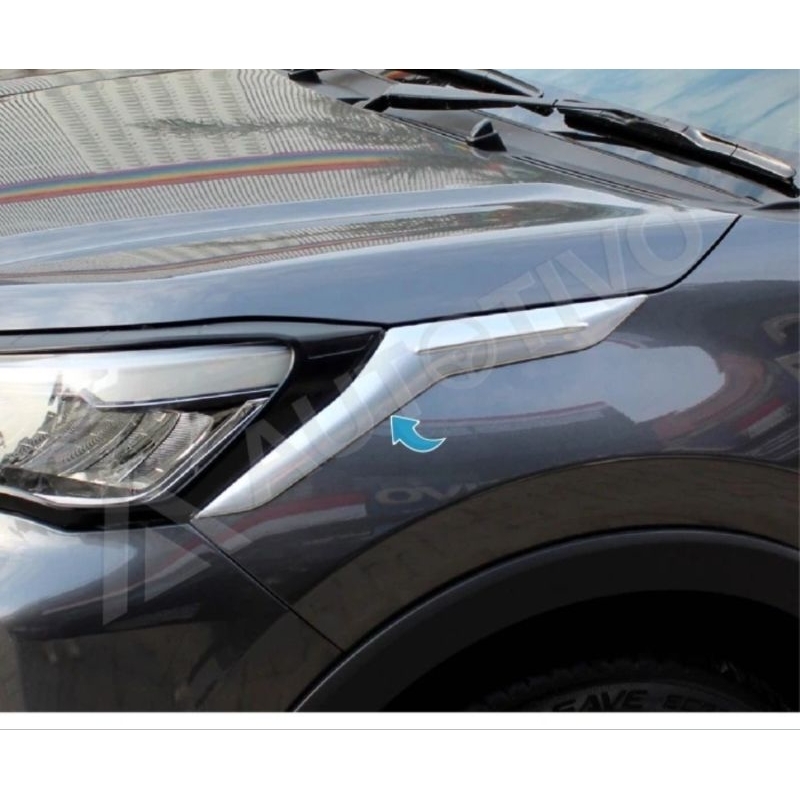 List Garnish Depan Toyota Raize 2021 Chrome