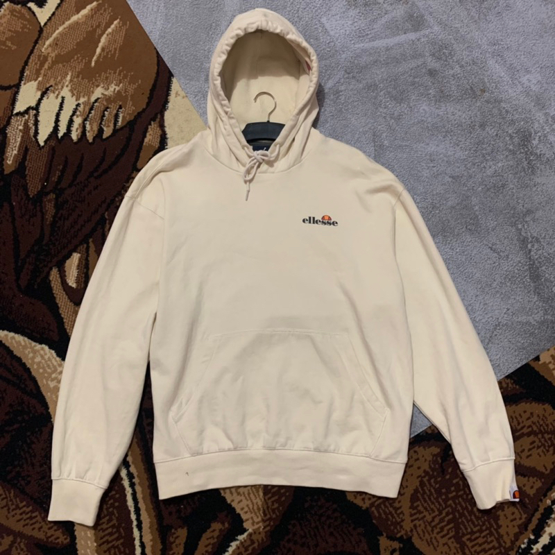 HODIE ELLESE
