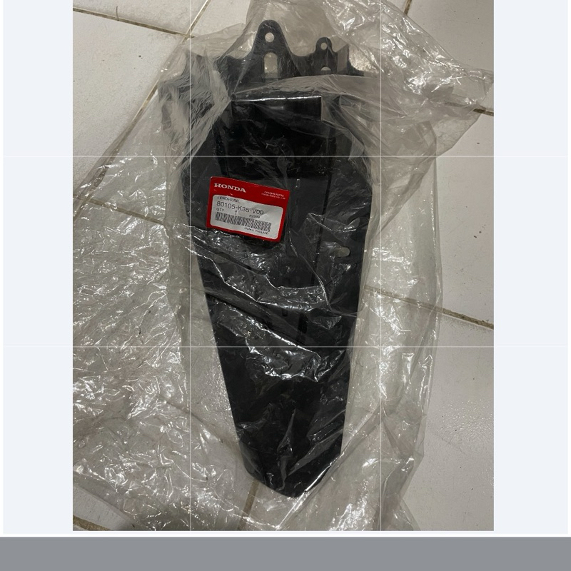 80105K35V00 FENDER RR PCX CBU Thailand