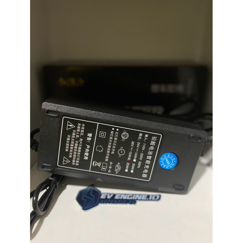 Charger sepeda listrik type 36v 12ah aki