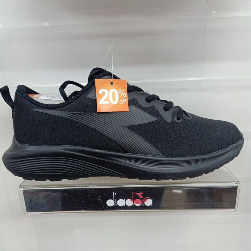 DIADORA MANUELLE X24F0703M RUNNING UNISEK SHOES_FULL BLACK