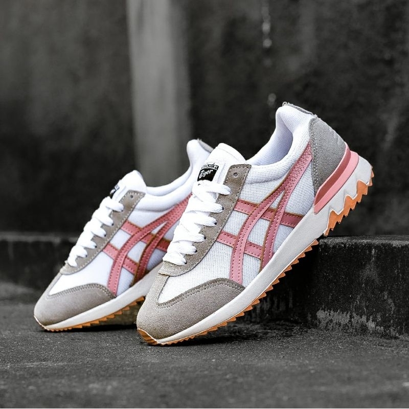 SEPATU SNEAKERS ONITSUKA TIGER CALIFORNIA