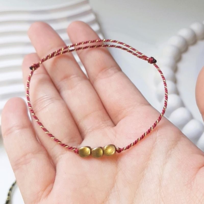 Lucky deep red tibetan charm F91