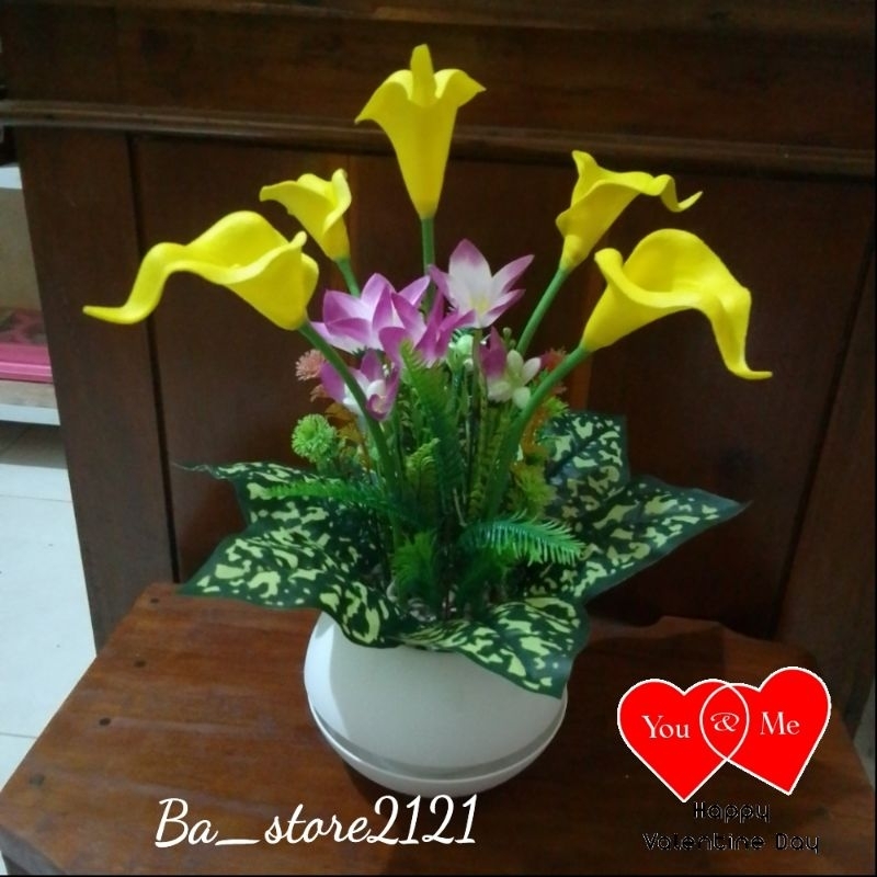 SET BUNGA PLASTIK LILY LATEX 5 TANGKAI DENGAN POT BULAT VIENNA RANGKAIN BUNGA HIAS CALLA LILY LATEK 