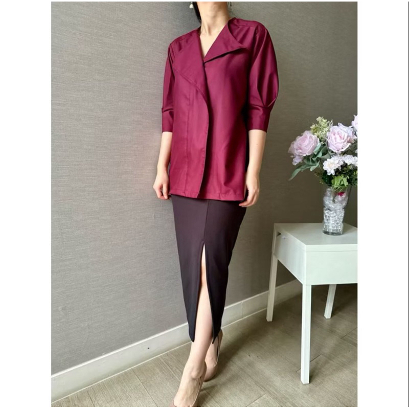 WITNESS FRENCH FLAP V-NECK / KEMEJA V-NECK WANITA / WHITE SHIRT/ V-Neck Shirt Top / CNY TOP / Atasan