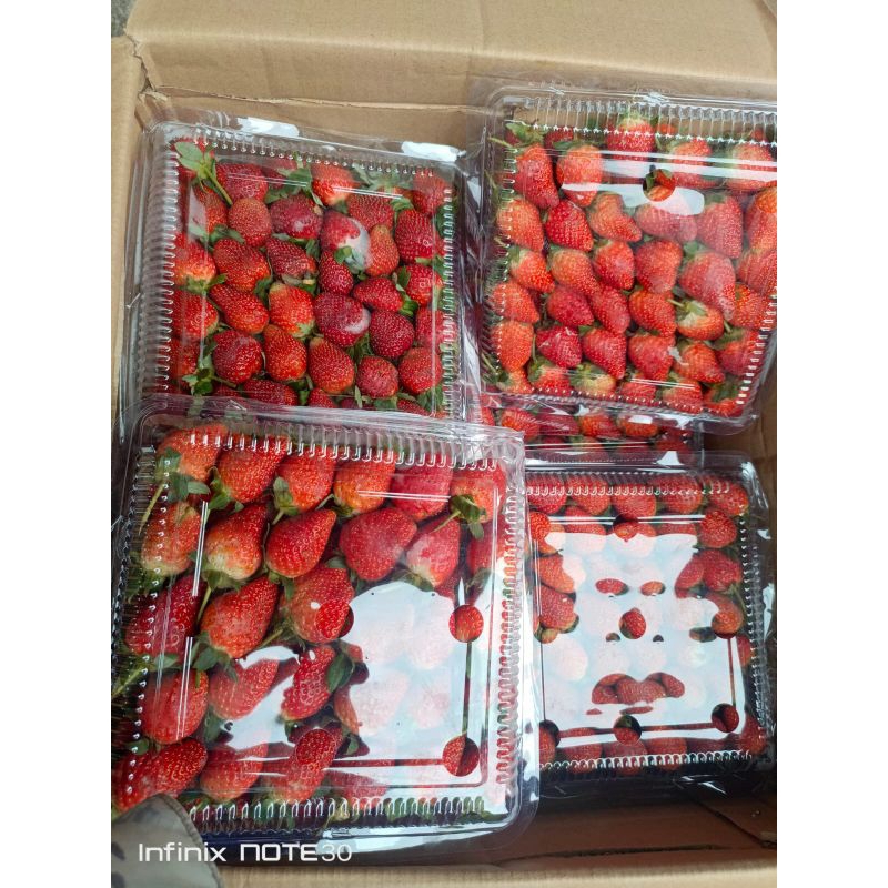 

Strawberry fresh