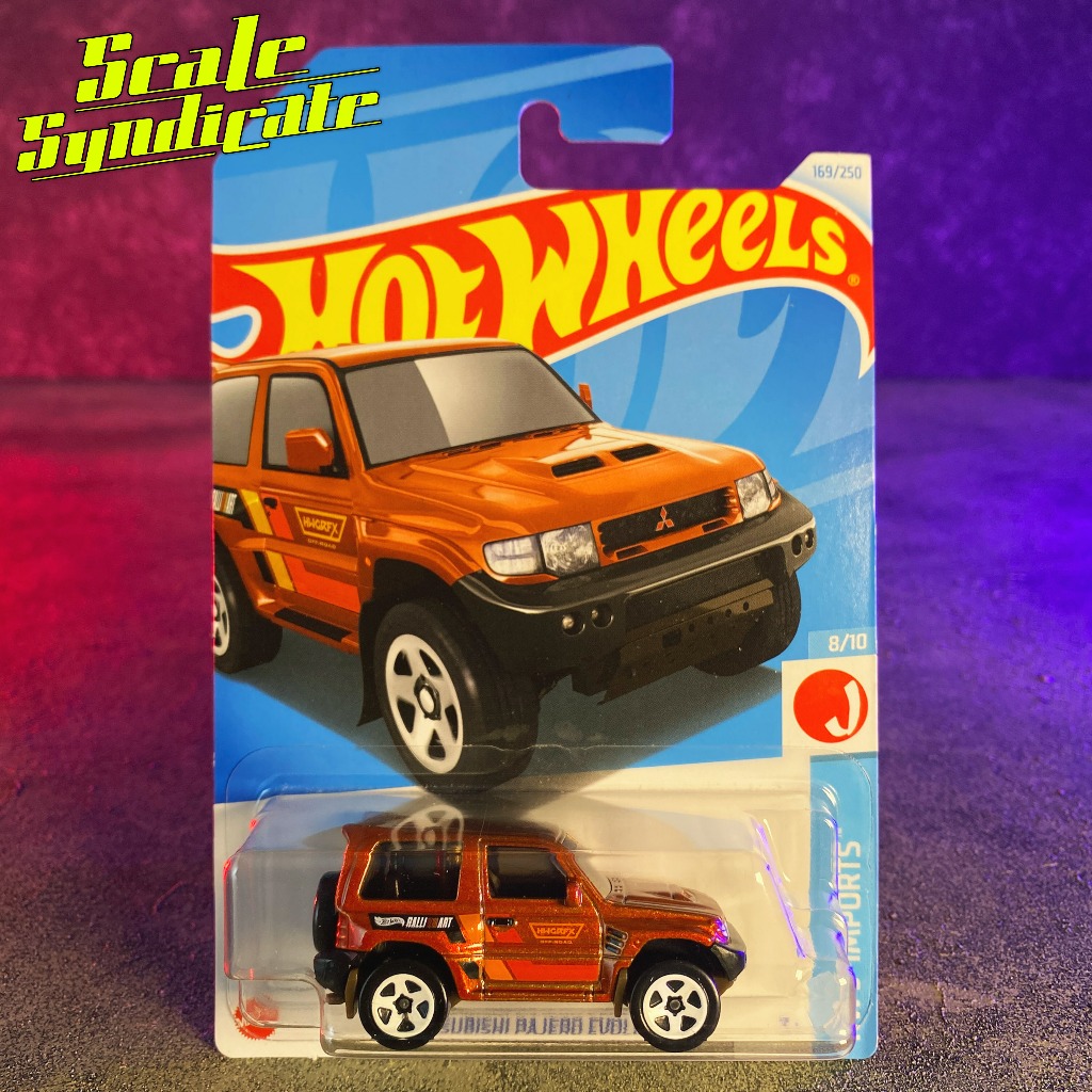 Miniatur Mobil Diecast Hot Wheels Mitsubishi Pajero Evolution Sport not Toyota Fortuner Land Cruiser