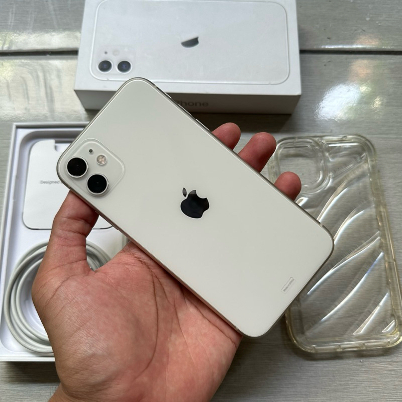 IPHONE 11 64Gb IBOX Fullset Ori Garansi Resmi second