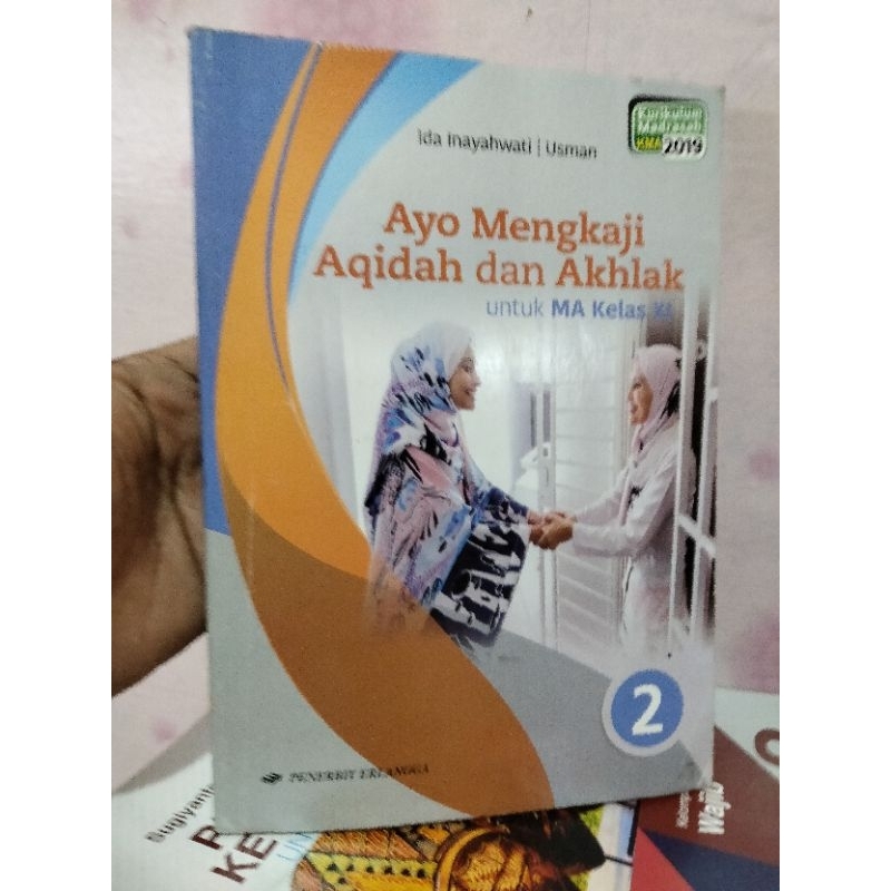 buiu akidah akhlak/aqidah akhlak kelas 11 XI 2 ma madrasah Aliyah erlangga