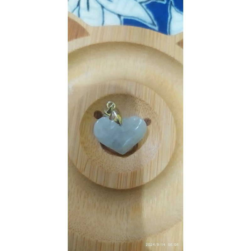 Liontin jade model ruyi love