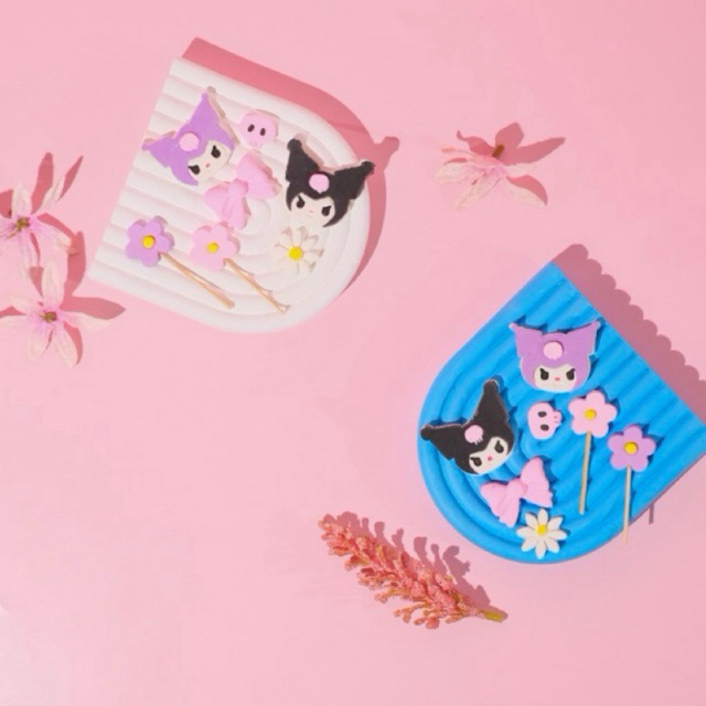 

Gumpaste hiasan kue tart sanrio Kuromi