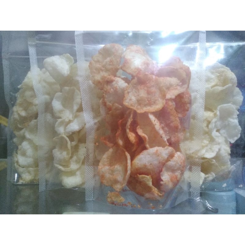 

Cemilan Emping Pedas Manis Varian rasa original dan balado