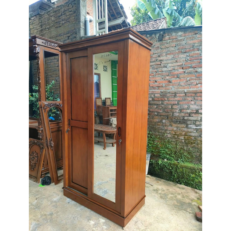 Lemari Pakaian Sliding Jati P2/Lemari Jati Minimalis Sliding