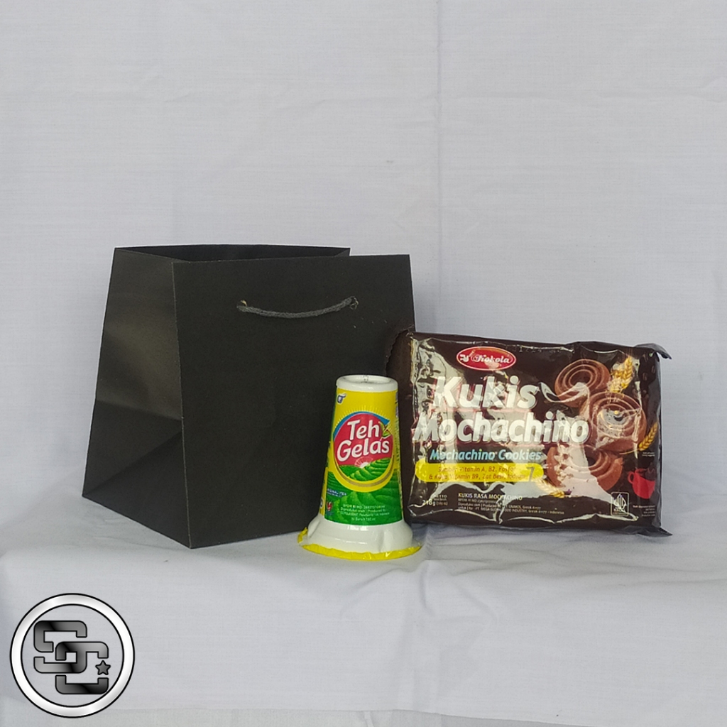 

[1 LUSIN] PAPERBAG HITAM BONUS KARTU UCAPAN UKURAN R-3 (P17 x L12 x T16 CM) UNTUK JAJAN PIA DAN SEUKURANYA