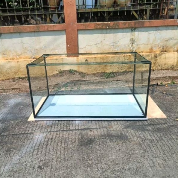 Aquarium 80x40x40 silen hitam dengan kaca dasar 8mm kaca keliling 5 mm