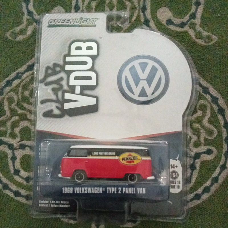 Greenlight 1969 Volkswagen type 2 panel Van